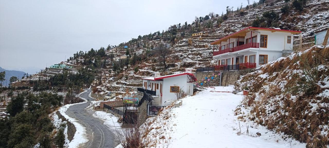 The Vintage Hill Village - Himalayan Boutique Resort Kanatal Exterior foto