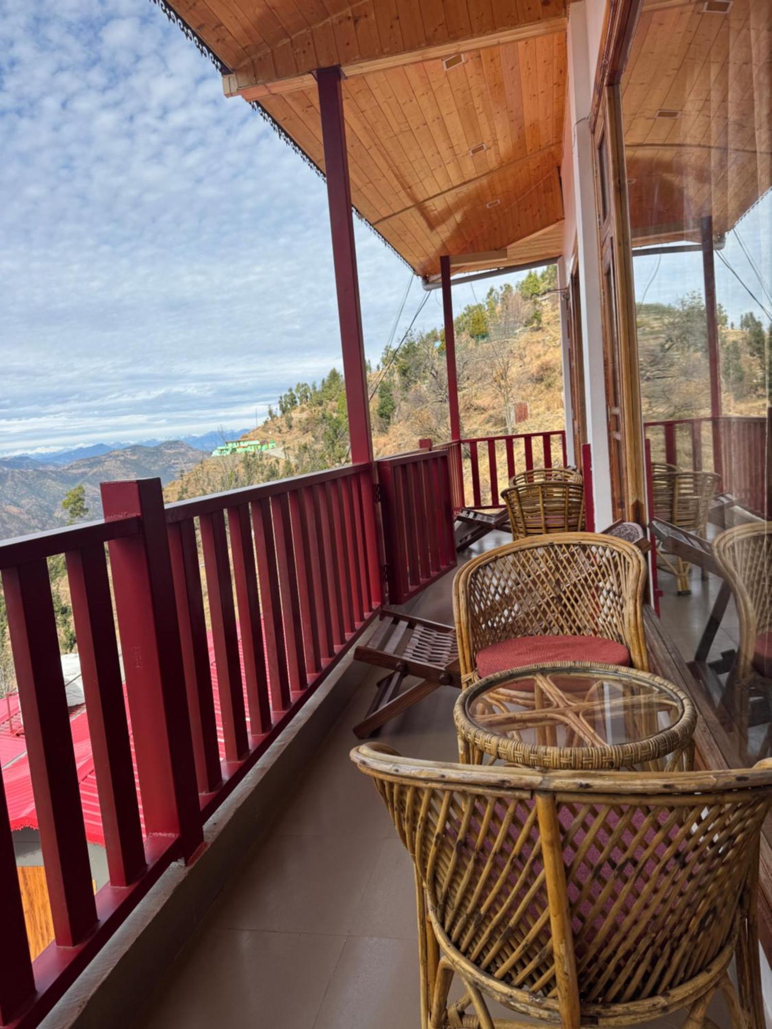The Vintage Hill Village - Himalayan Boutique Resort Kanatal Exterior foto