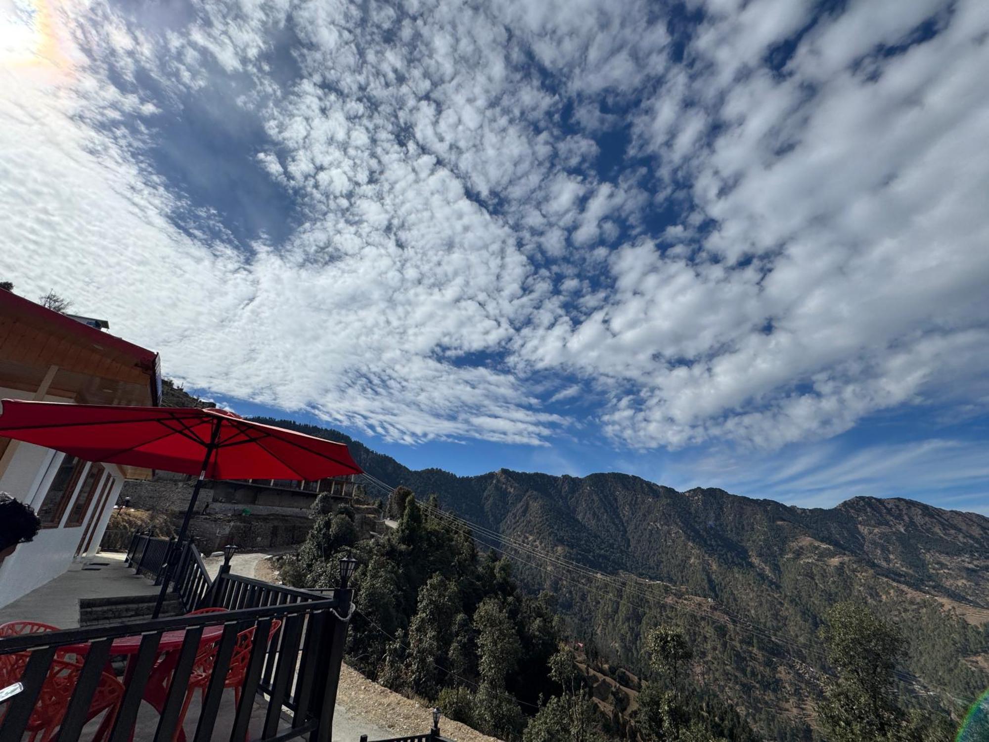 The Vintage Hill Village - Himalayan Boutique Resort Kanatal Exterior foto